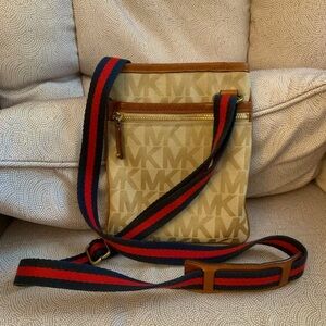 MICHAEL Michael Kors Logo Crossbody Purse